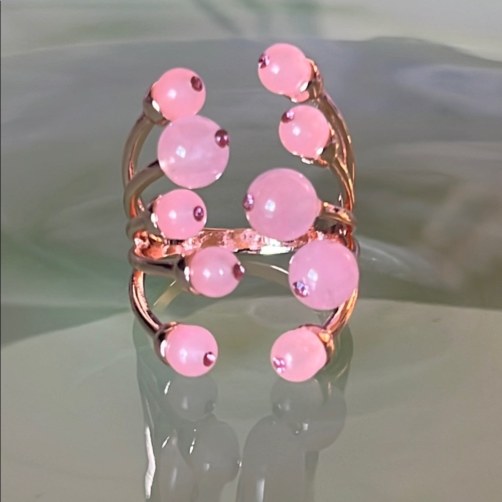 Elegant Rose Quartz Gemstone Ring